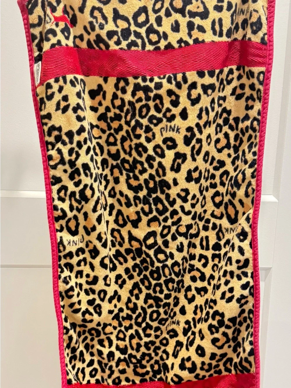 Vintage VS PINK Leopard Print Pink Trim Hand and Bath Towel Matching Set